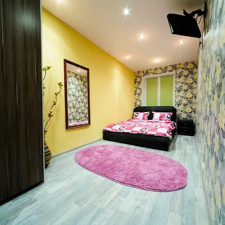Stariy Gorod Apartment *