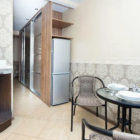 Stariy Gorod Apartment *
